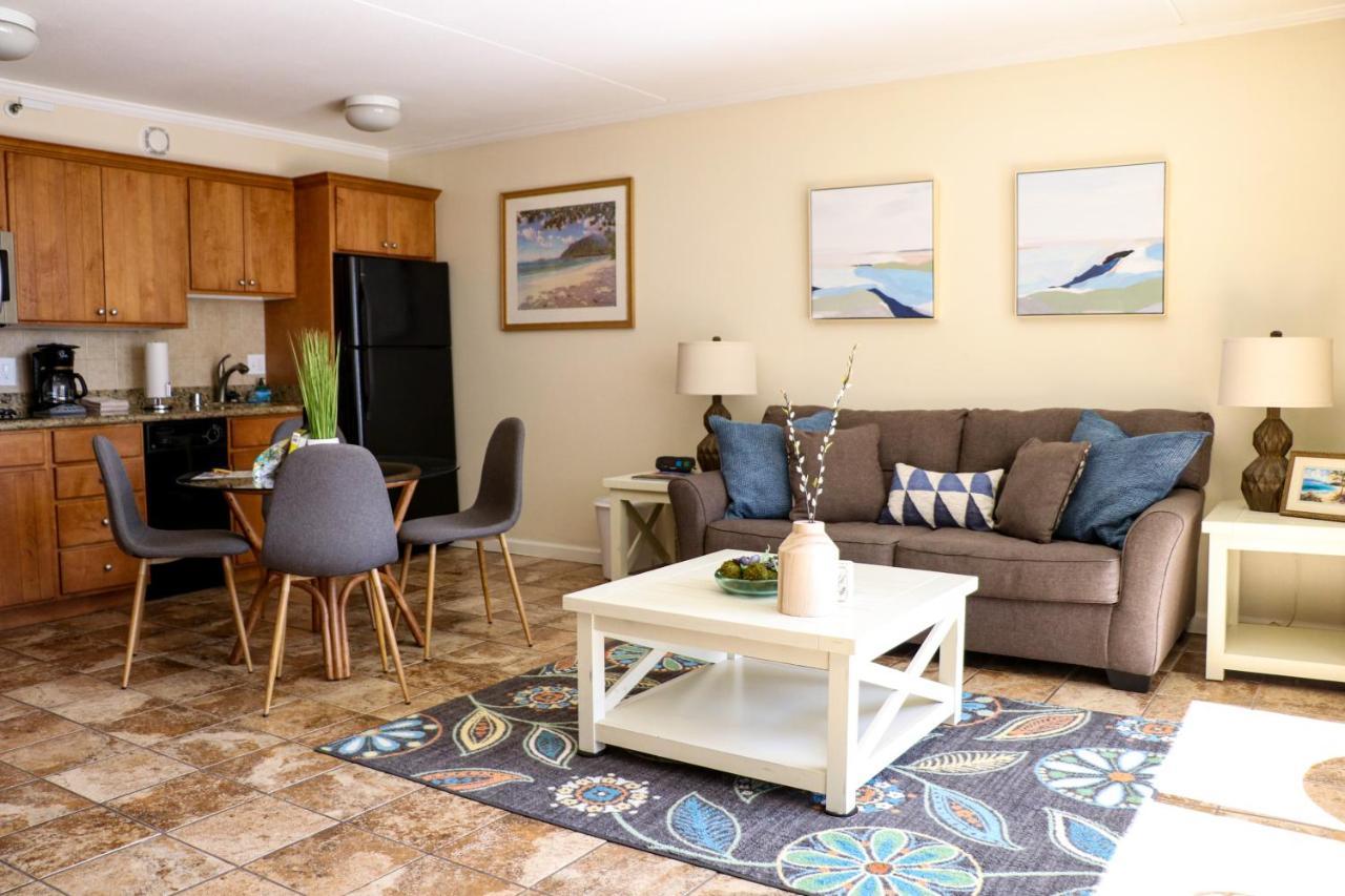 Waikiki Banyan Suites W Free Parking ホノルル エクステリア 写真