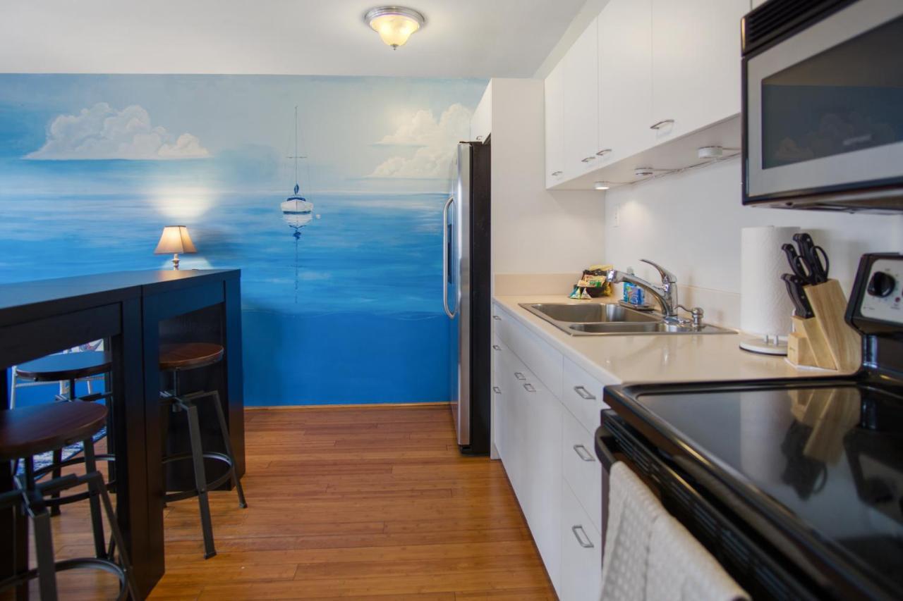 Waikiki Banyan Suites W Free Parking ホノルル エクステリア 写真
