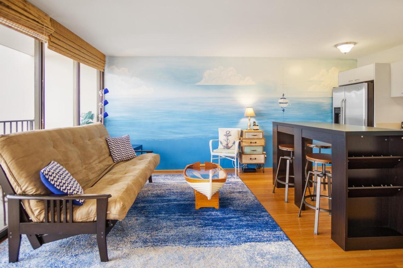 Waikiki Banyan Suites W Free Parking ホノルル エクステリア 写真
